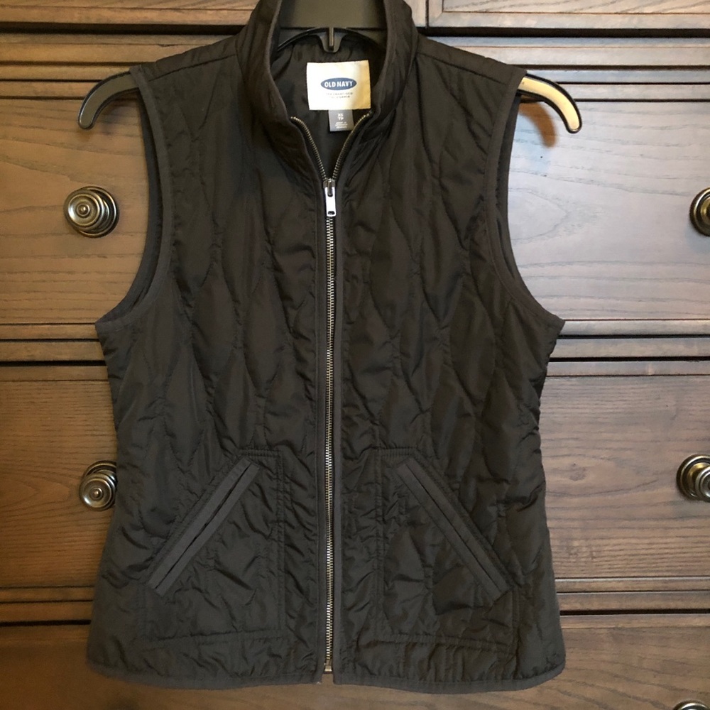 Old Navy quilted vest